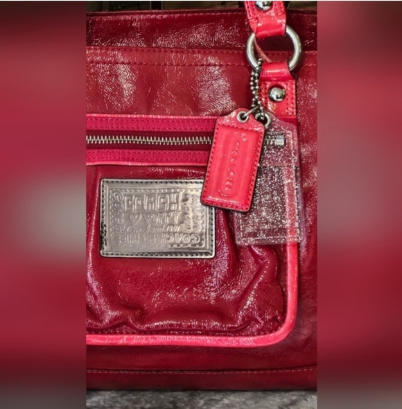 Coach Poppy - Picture 2 of 9